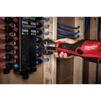 M&acirc;choire de sertissage PEX Planification Entrepots Molloy