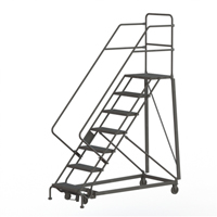 &eacute;chelles robustes en angle de s&eacute;curit&eacute;, 7 marches, Perfor&eacute;, Inclinaison 50°, Hauteur 70" Planification Entrepots Molloy