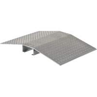 Traverse de protection en aluminium pour c&acirc;bles et boyaux, 48,03" x 24" x 4,5", 2000 lb (1 tonne) Planification Entrepots Molloy